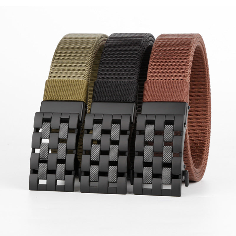 Weaving belt with checkerboard lock design